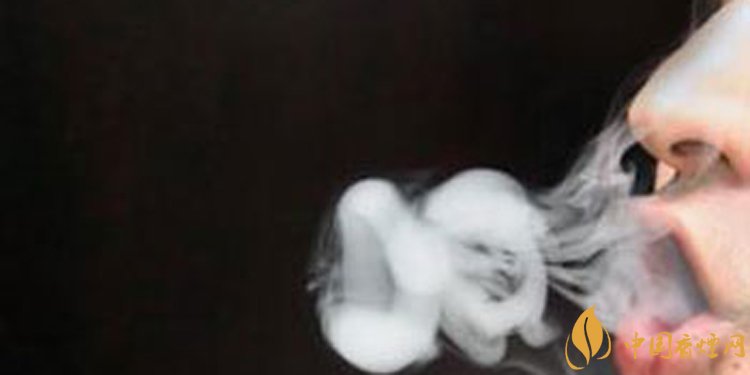 抽煙怎么吐煙圈，吐煙圈是種藝術(shù)